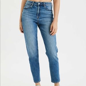 AE Mom Jeans - NWT